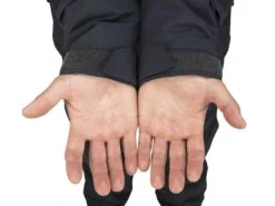 Simms Challenger Insulated Jacket -Simms || 13 Fishing || Huk Shop 13050 001 ms challenger insulated jacket black f20 17 hires