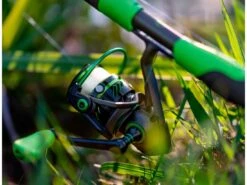 Googan Squad Green Series Go-To Rod & Spinning Reel Bundle -Simms || 13 Fishing || Huk Shop 220929 googan squad green spinning reel lifestyle 01 1 2 1