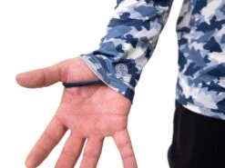 Googan Squad Hooded Long-Sleeve W/ Sleeve Print -Simms || 13 Fishing || Huk Shop bt6a7495 kv