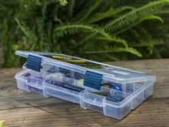 Plano ProLatch Utility Box - 9 Compartments -Simms || 13 Fishing || Huk Shop lifestyle tackletray plano 1