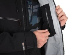 Simms CX Jacket -Simms || 13 Fishing || Huk Shop simms blackout cxjacket innerpocket 50 99 sim 10012b