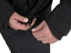 Simms CX Jacket -Simms || 13 Fishing || Huk Shop simms blackout cxjacket sidedetail 50 99 sim 10012b