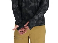 Simms SolarFlex® Hoody -Simms || 13 Fishing || Huk Shop simms regimentcamocarbon solarflexhoody thumbhole 51 10 sim 10023rcs